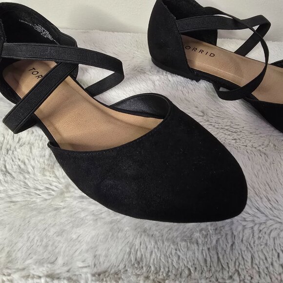 Torrid - 8WW - Black Faux Suede Elastic Crisscross Strap Flat - Picture 2 of 13